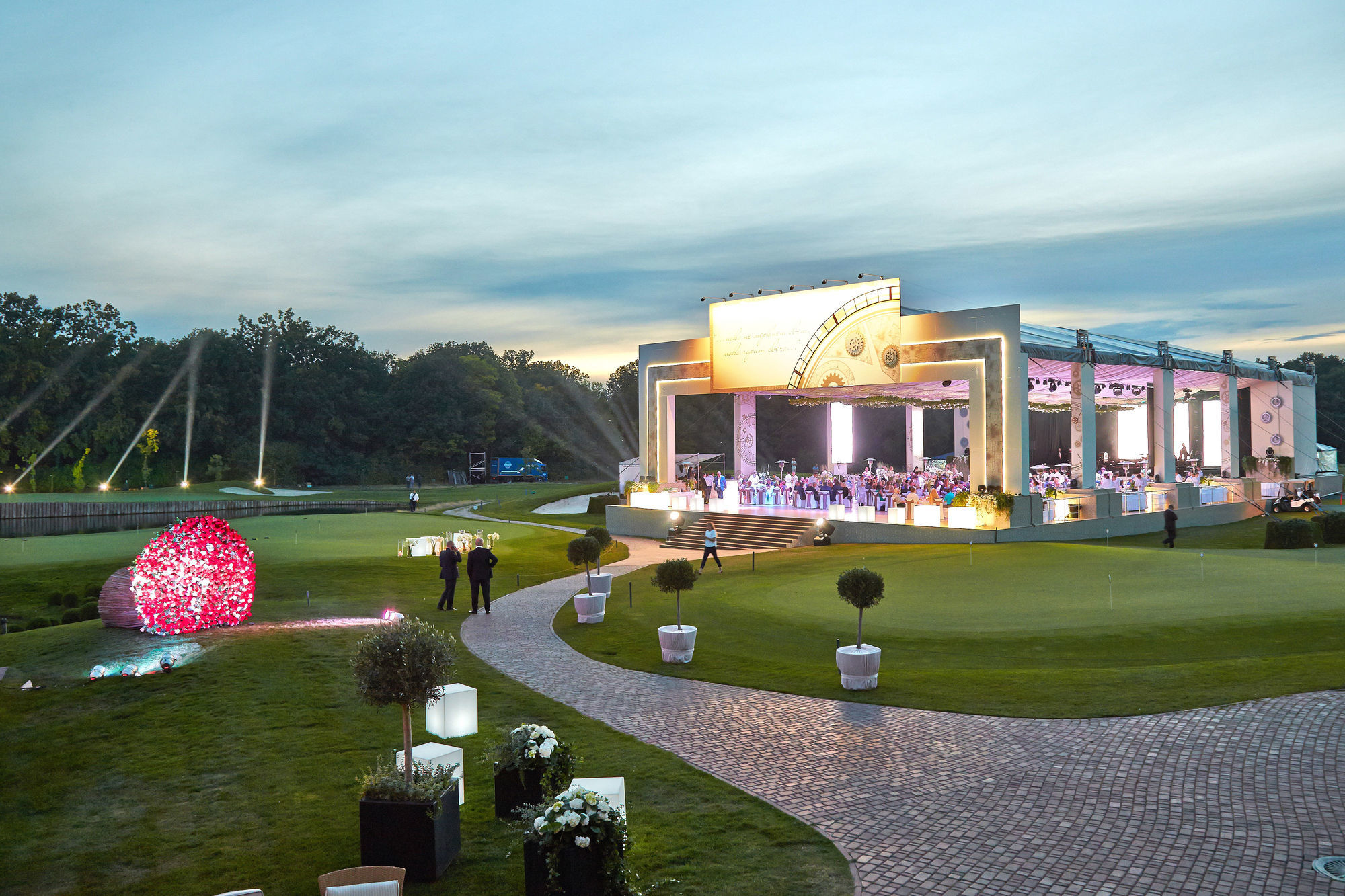 Superior Golf And Spa Resort Harkiv Exterior foto