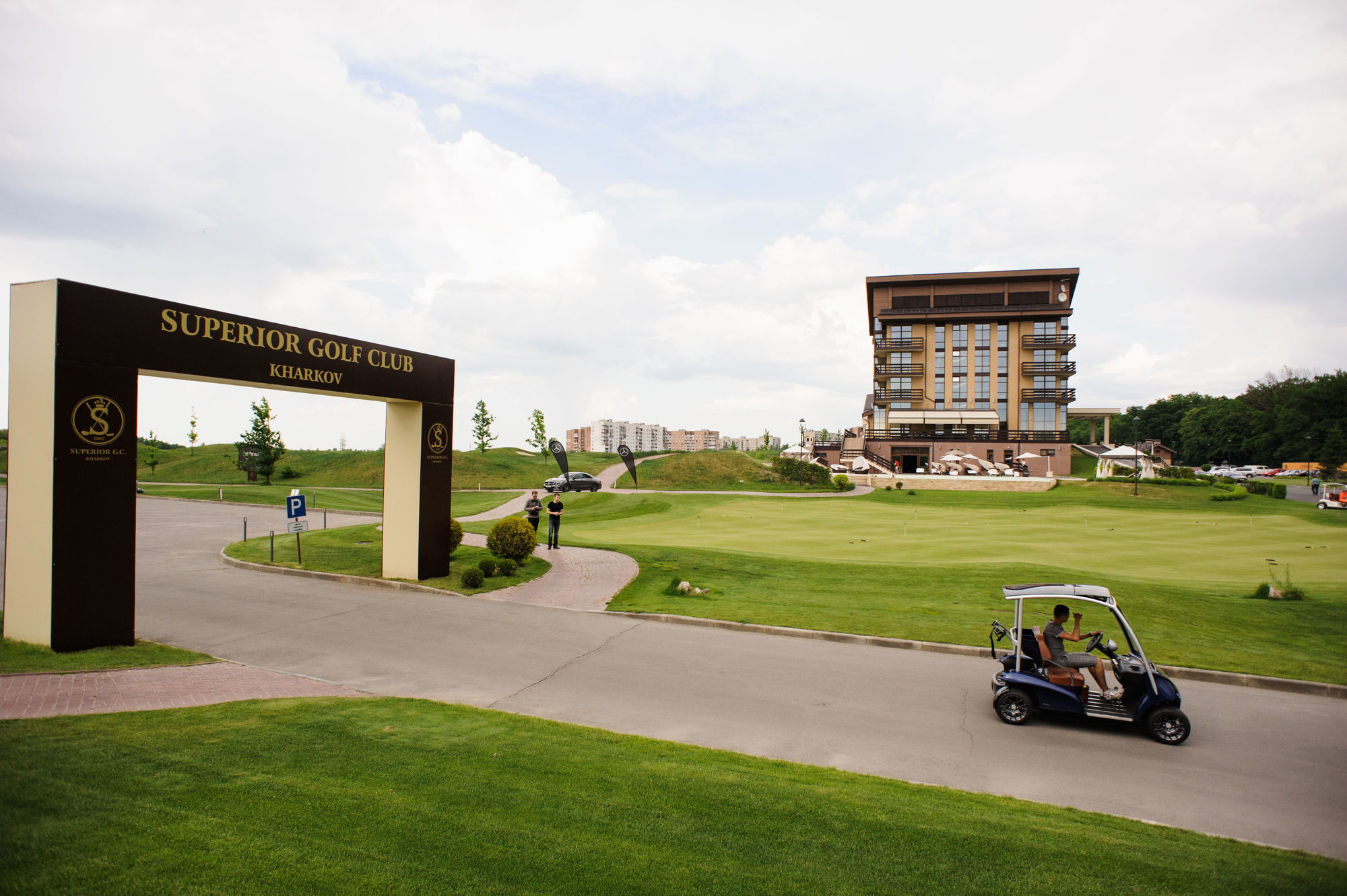 Superior Golf And Spa Resort Harkiv Exterior foto