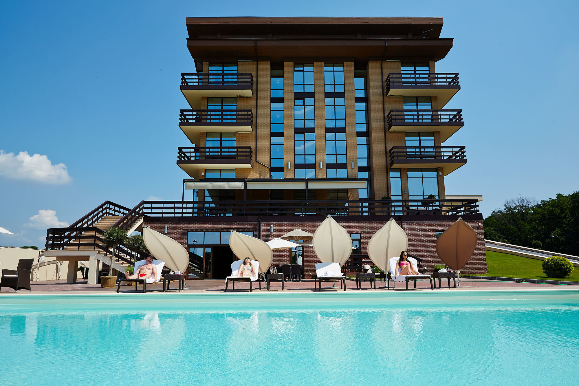 Superior Golf And Spa Resort Harkiv Exterior foto