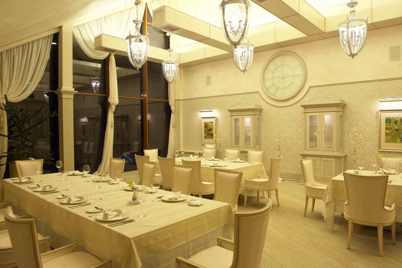 Superior Golf And Spa Resort Harkiv Exterior foto