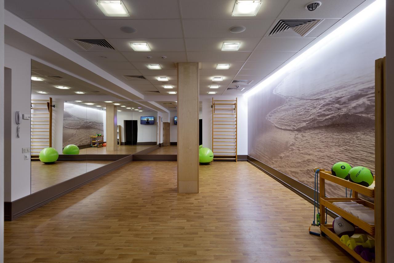 Superior Golf And Spa Resort Harkiv Exterior foto